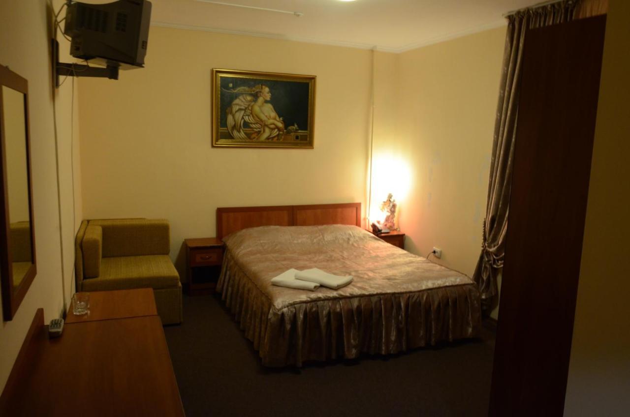 Burger Plus Inn Lviv Bilik gambar